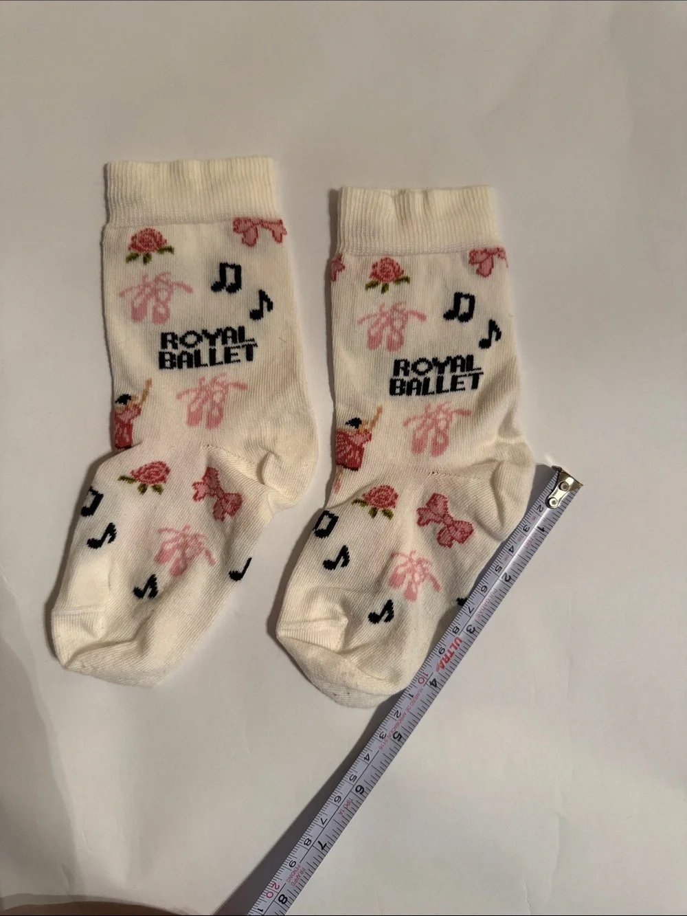 Royal Ballet London Gift Shop Children’s Socks Ballet Motifs Pink White